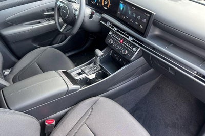 2026 Hyundai TUCSON SE FWD