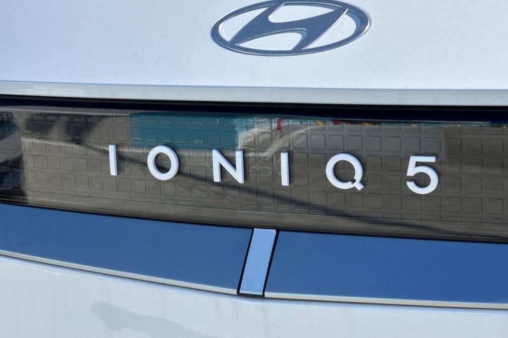2026 Hyundai IONIQ 5 SE