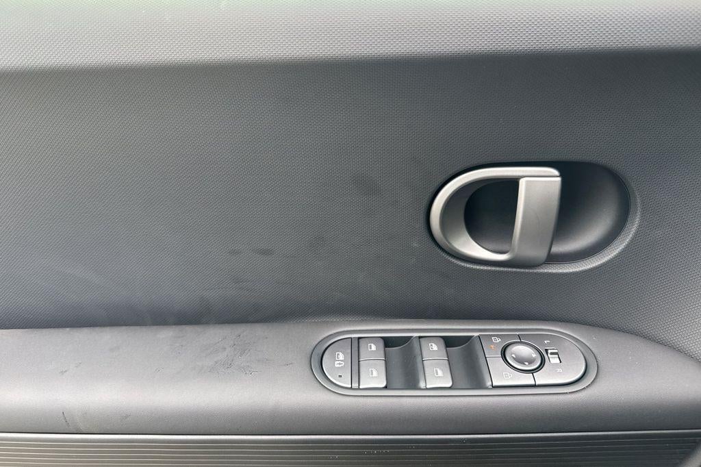 2026 Hyundai IONIQ 5 SE