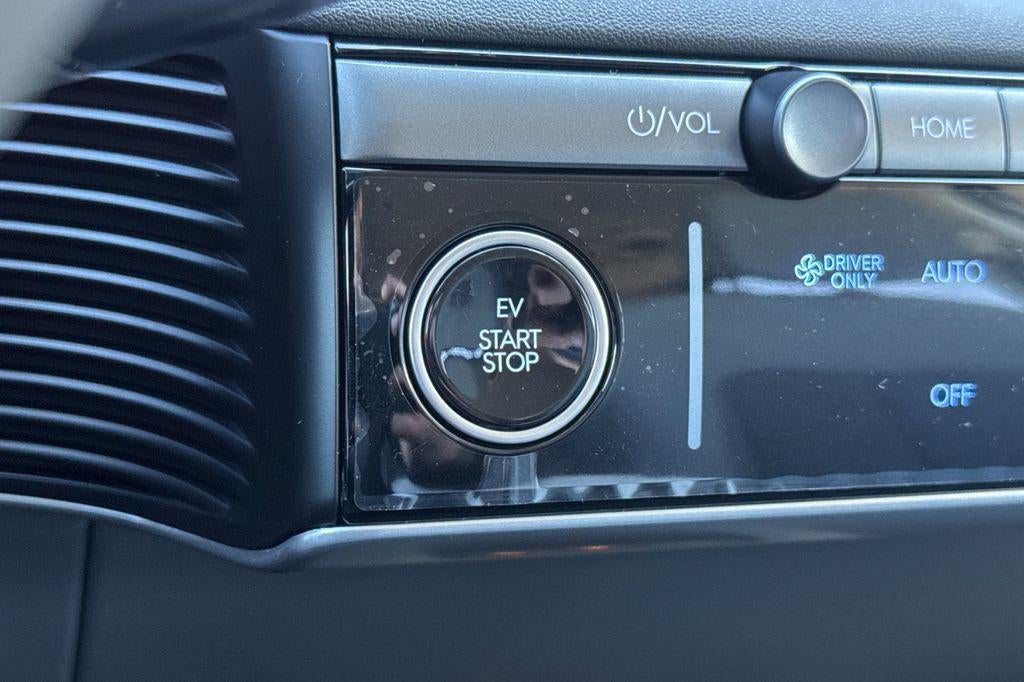 2026 Hyundai IONIQ 5 SE