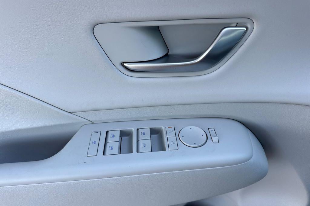 2026 Hyundai KONA SEL Premium FWD