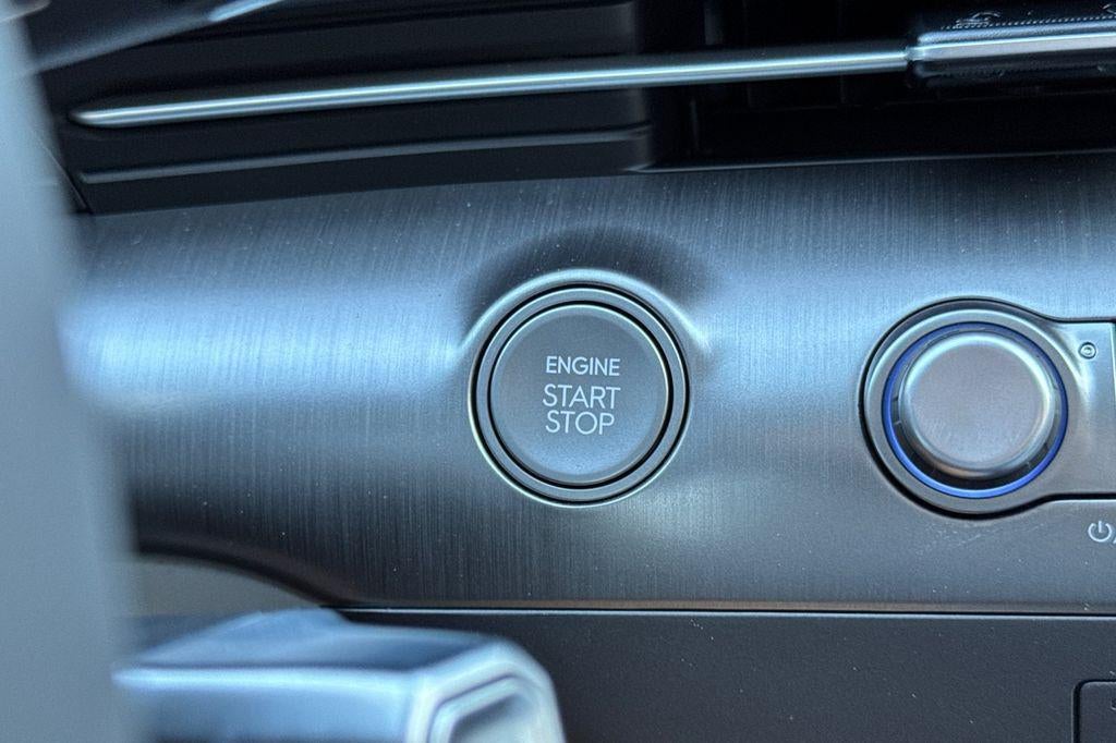 2026 Hyundai KONA SEL Premium FWD