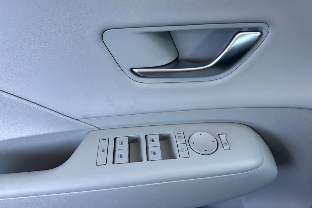 2026 Hyundai KONA SEL Premium FWD