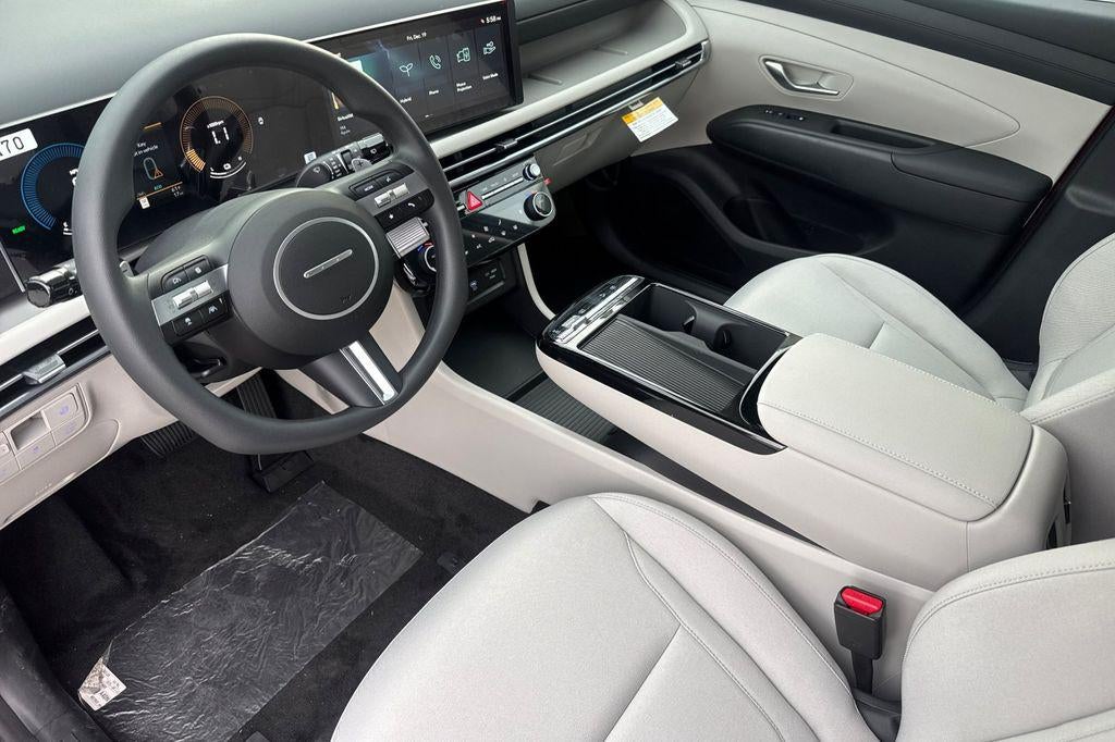 2026 Hyundai TUCSON HYBRID SEL AWD