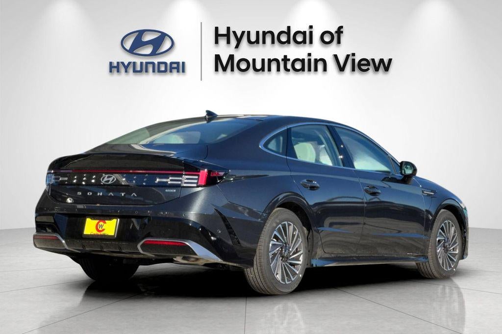 2026 Hyundai SONATA HYBRID Limited