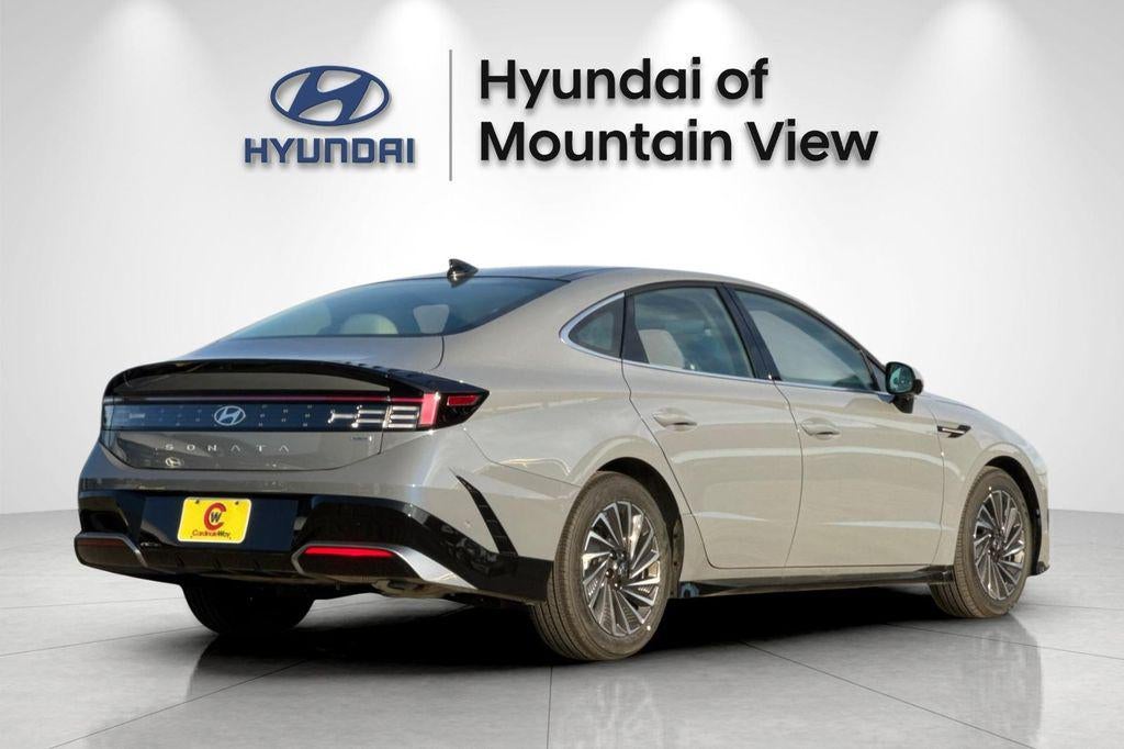 2026 Hyundai SONATA HYBRID Limited