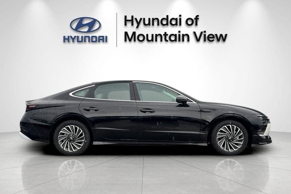 2026 Hyundai SONATA HYBRID Limited