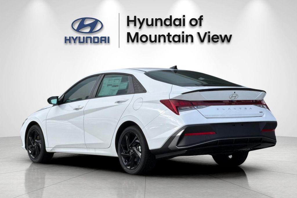 2026 Hyundai ELANTRA HYBRID SEL Sport